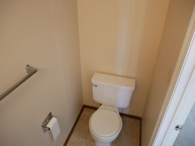 Building Photo - 7612 Clover Hill Dr
