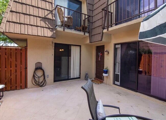 Building Photo - 1166 6th Ave