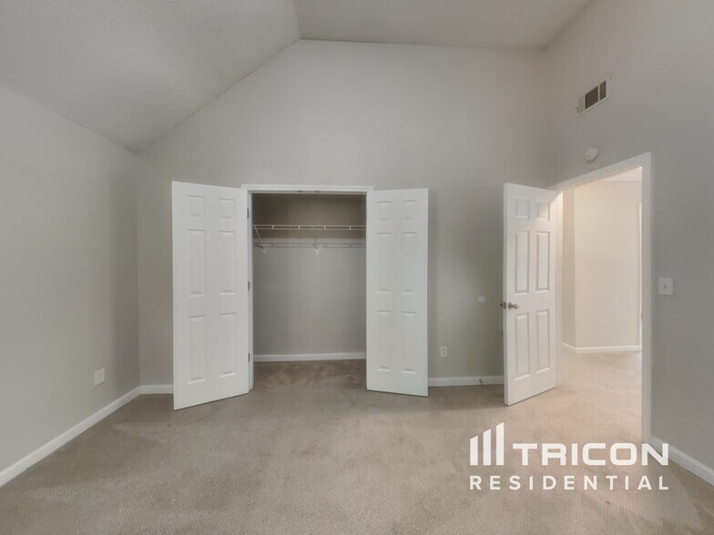Building Photo - 1028 Maris Ln