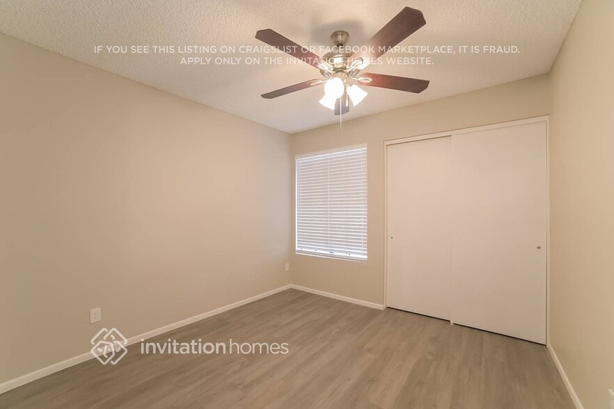 Building Photo - 692 W Shawnee Dr