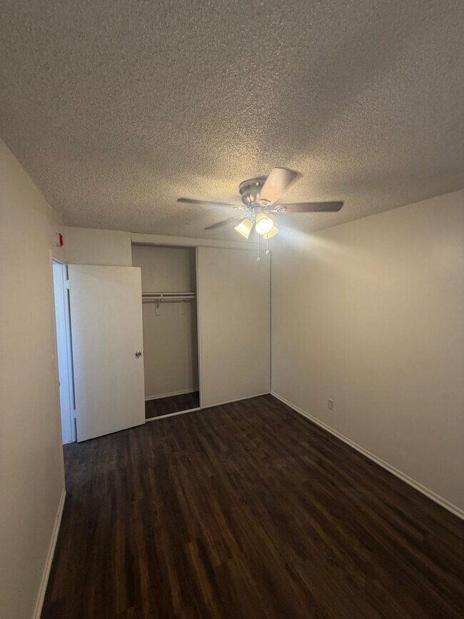 Interior Photo - 445