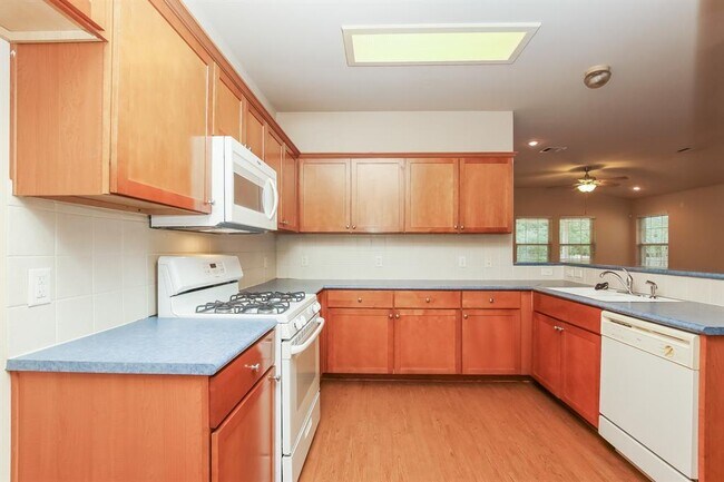 Building Photo - 16616 Fowler Mill Cove