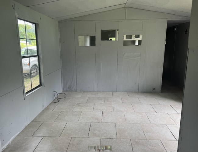 Building Photo - 105 Shannon St