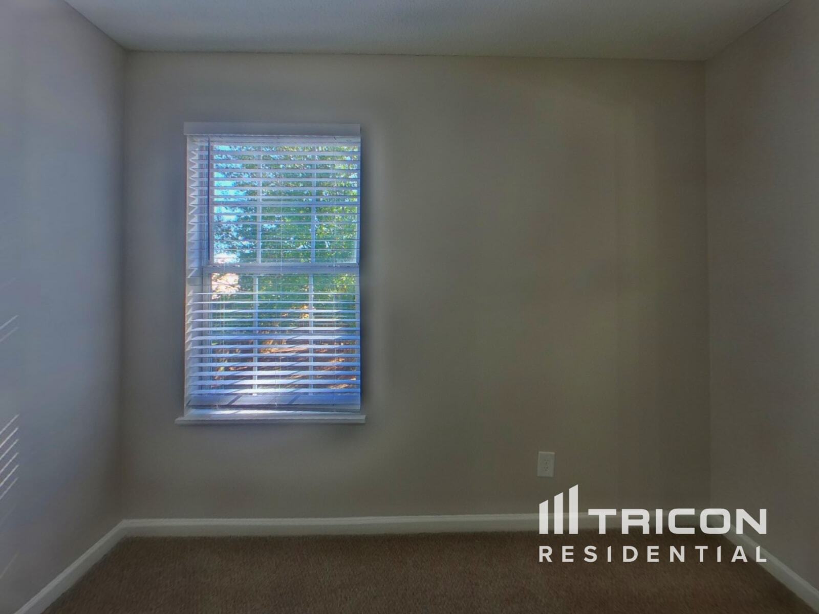 Building Photo - 925 Schofield Ln