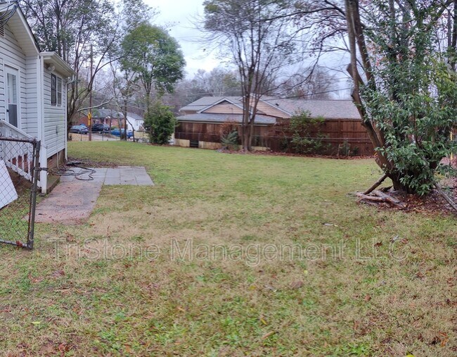 Building Photo - 2701 Purser Dr