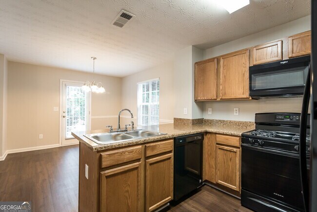 Building Photo - 1114 Dunaway Dr