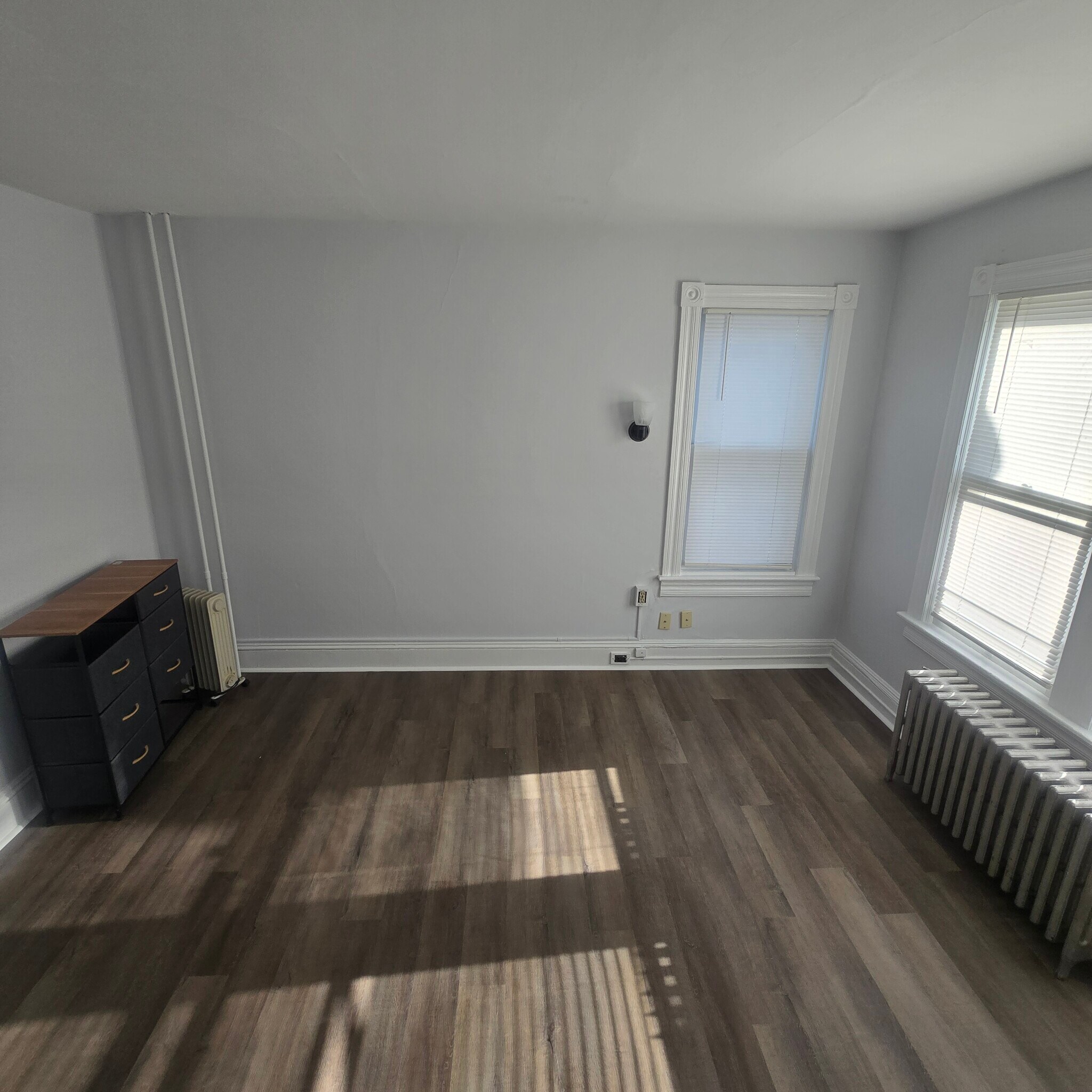 Bedroom - 121 Mercer St