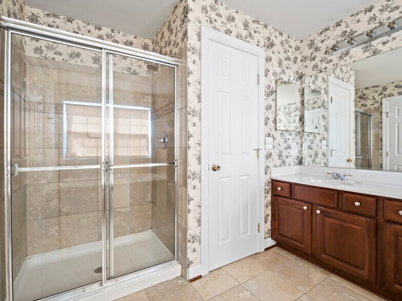 Building Photo - 2498 Curie Ct