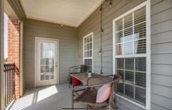 Building Photo - 3 bed, 3 bath, furnished condominium available now