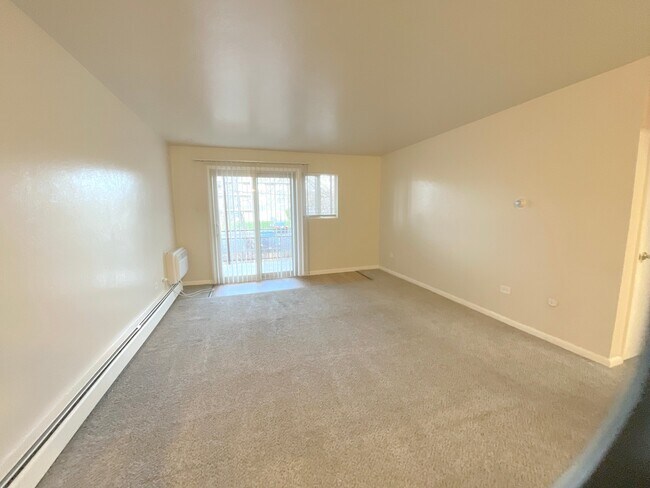 Building Photo - 1375 Everett Ct
