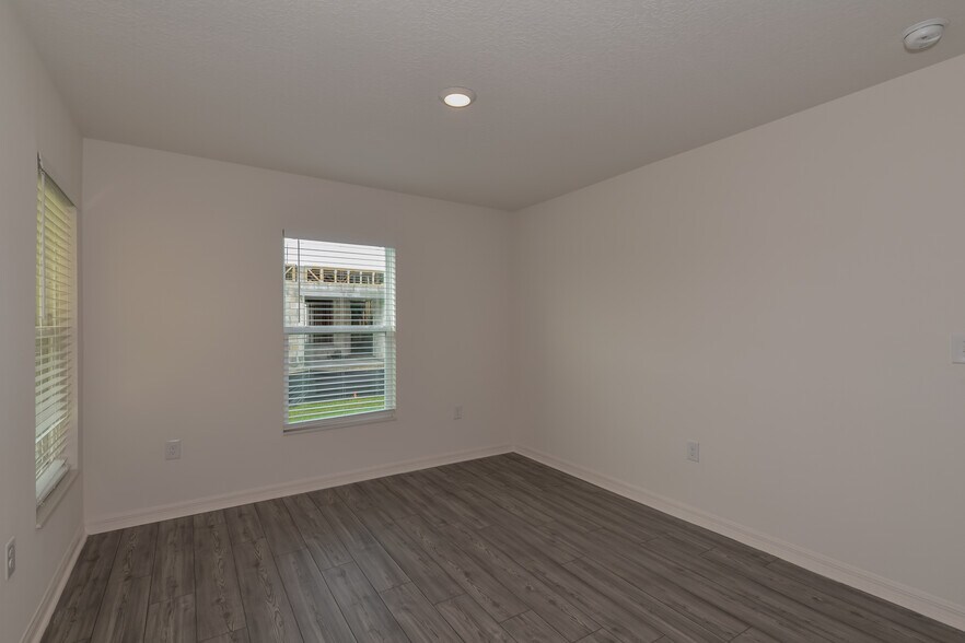 Building Photo - 5319 New Friendship Pl