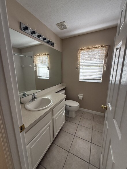 Building Photo - 908 Troon Cir