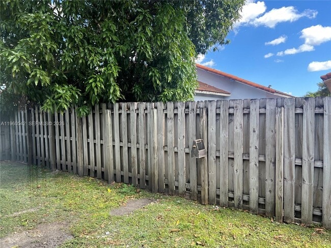 Building Photo - 14225 SW 149th Ave