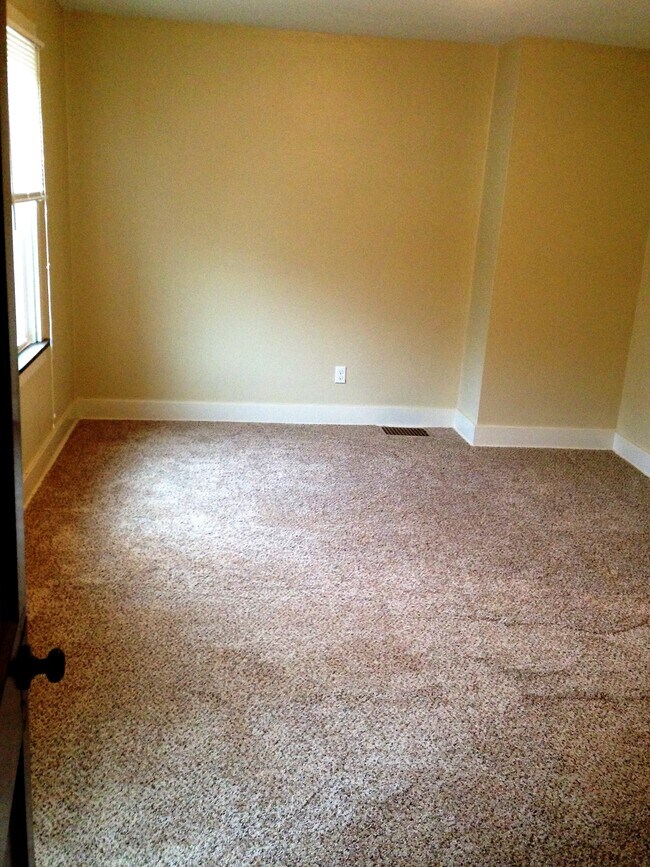 Building Photo - 435 Eureka St