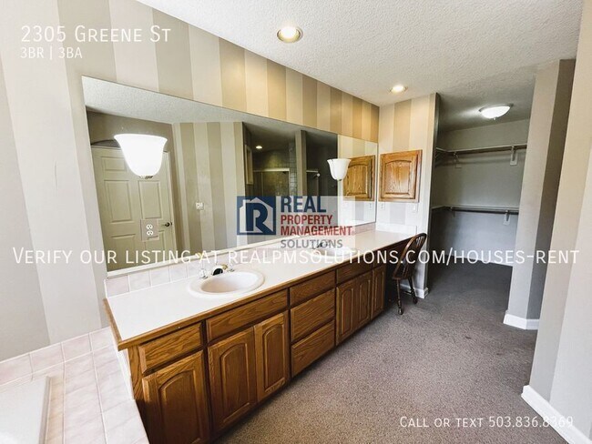Building Photo - 2305 Greene St
