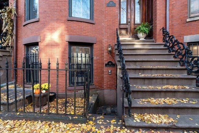 Building Photo - 46 Dwight St