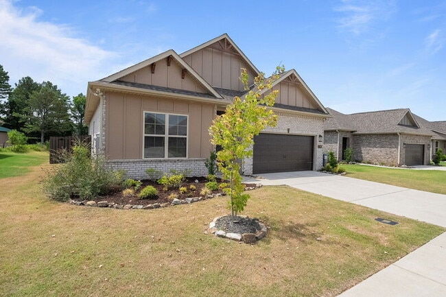 Building Photo - 9023 Mountain Preserve Blvd