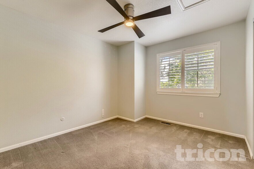 Building Photo - 5078 S Elkhart Ct