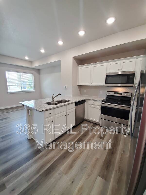 Building Photo - 1721 Westward Cir