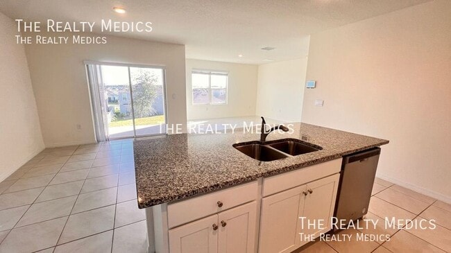 Building Photo - 1830 Hackberry St