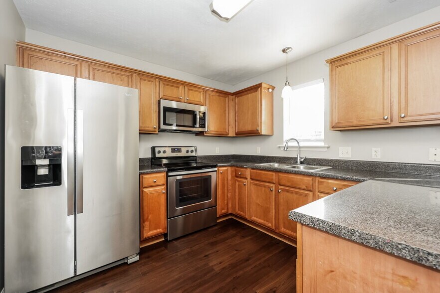 Building Photo - 3064 Ace Wintermeyer Dr