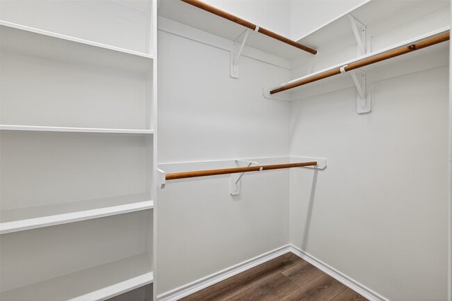 Building Photo - 13738 View Meadow Ln