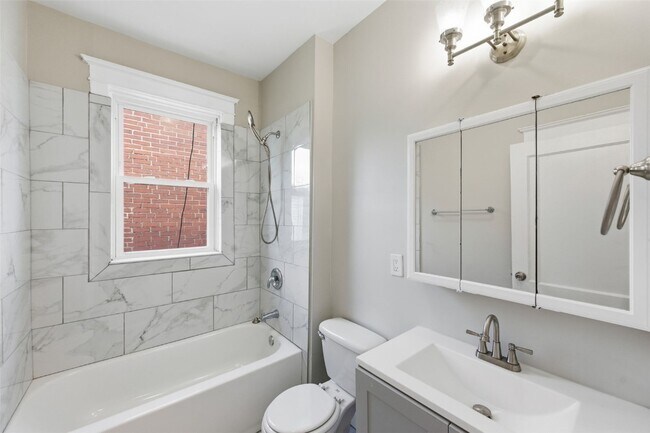 Building Photo - 4162 Shenandoah Ave