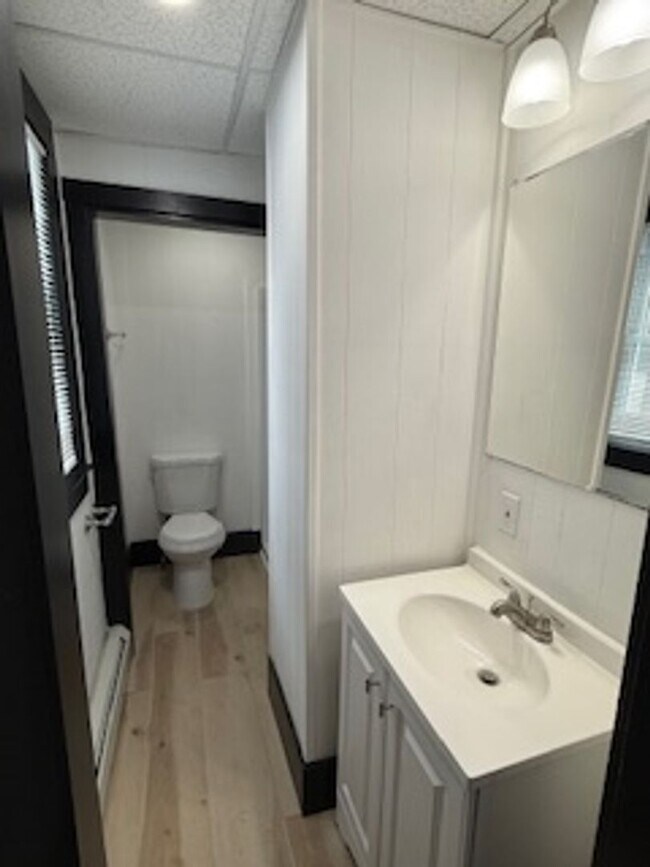 Building Photo - 18-20 Pierce St