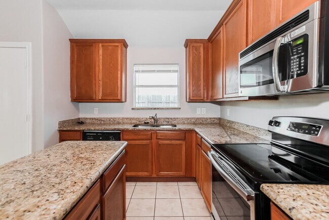 Building Photo - 12419 Pinestraw Rd