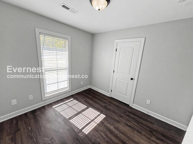 Building Photo - 792 Charley Patterson Rd