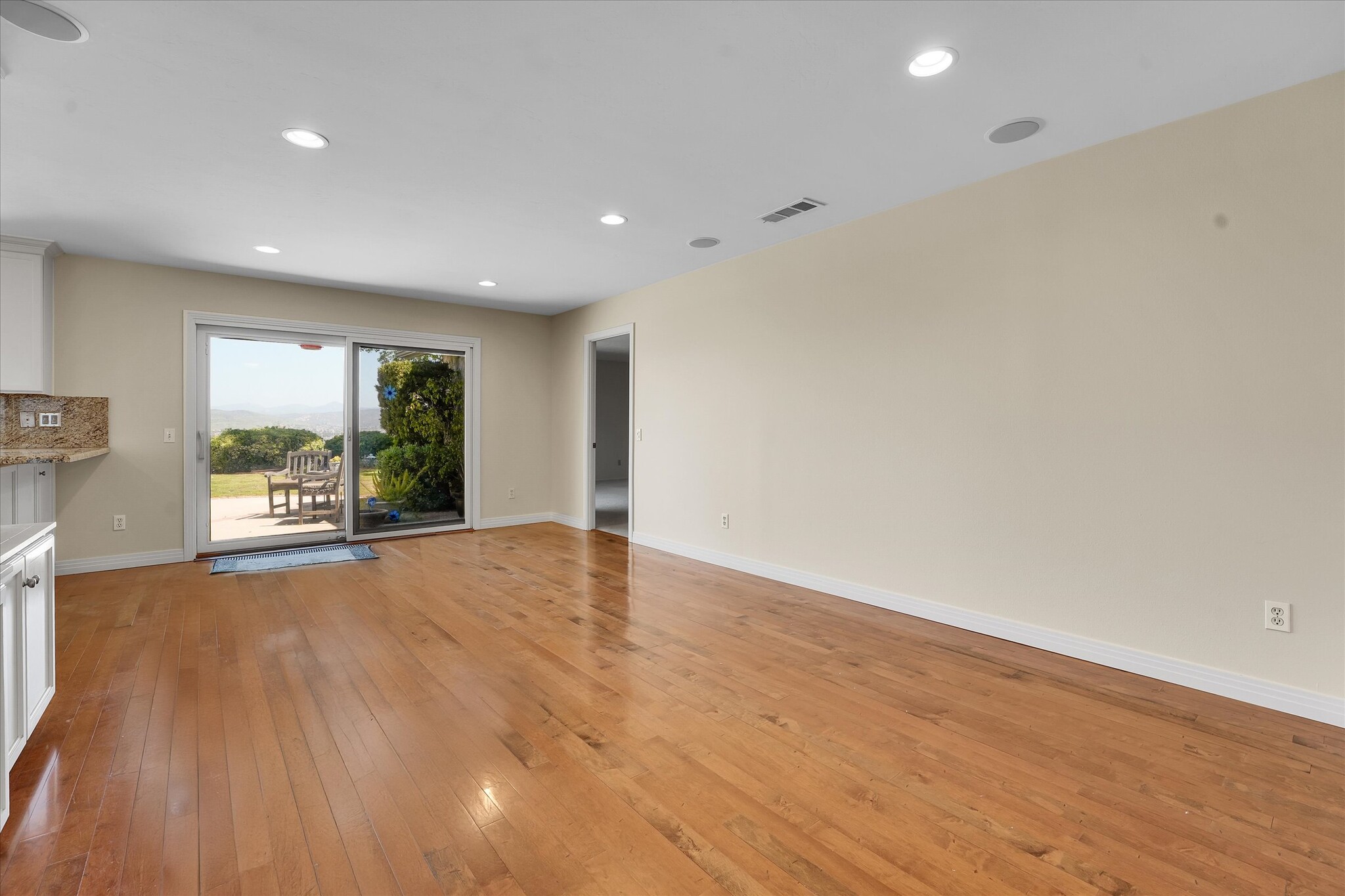 Building Photo - 1939 Ventana Way
