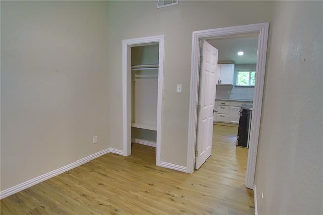 Building Photo - 142 Andrea St