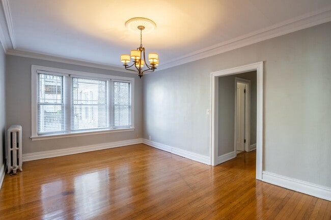 Interior Photo - Urban Equities Rogers Park Apartments