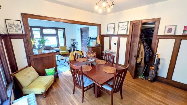 Building Photo - 2 Bedroom Apartment in Prospect Park