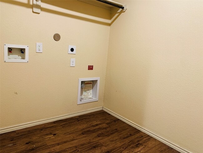 Building Photo - 15438 Rancho Joya Wy