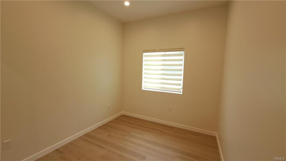 Building Photo - 1658 Del Valle Ave