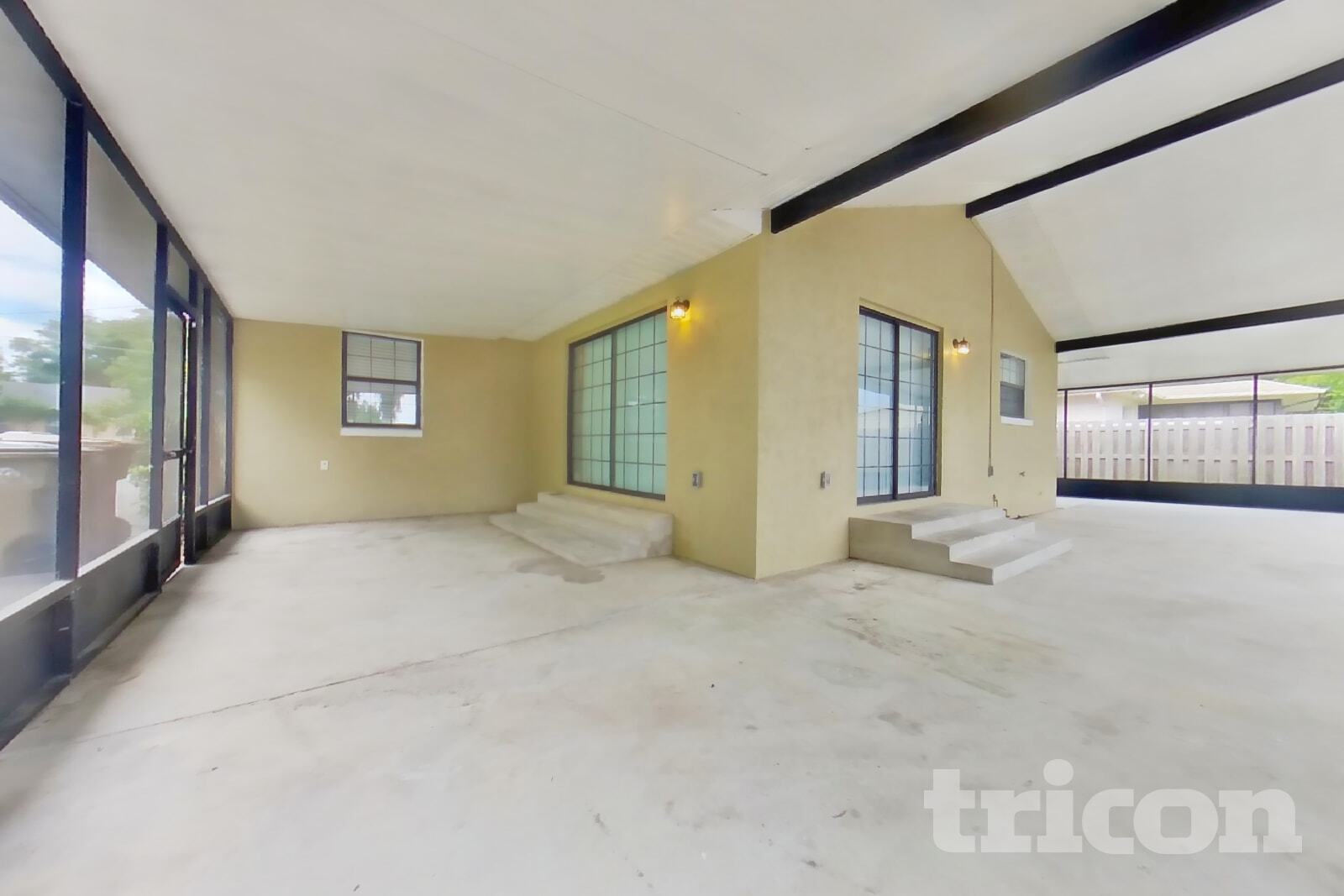 Building Photo - 12449 Blue Heron Way
