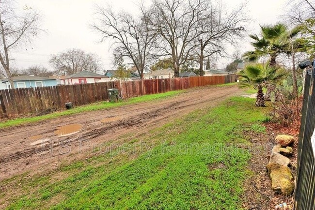 Building Photo - 3808 38th St