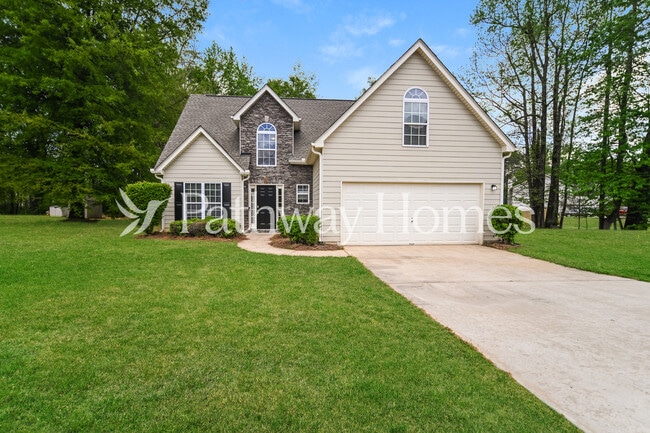 Building Photo - 229 Deodar Ln