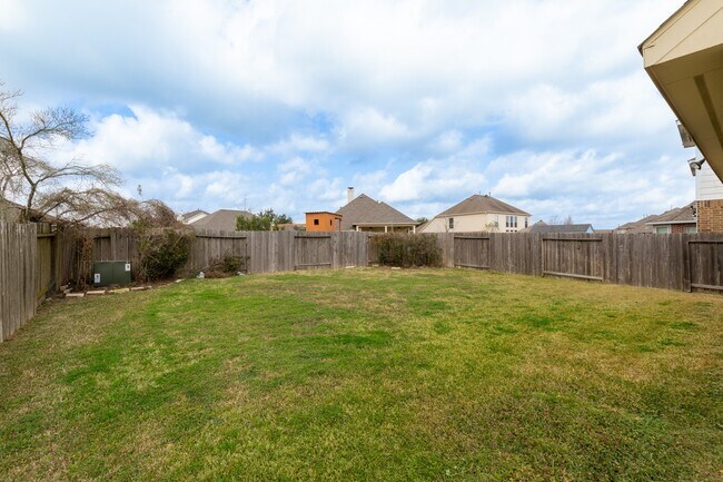 Building Photo - 14319 Heath Falls Ln