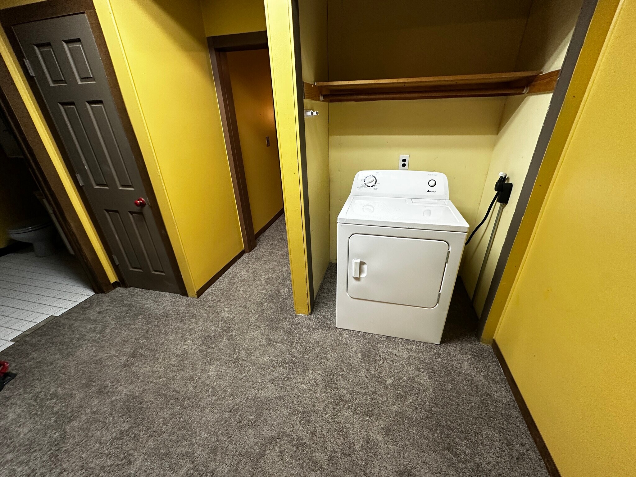 Dryer - 3431 19th Ave E