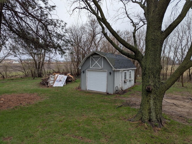 Building Photo - 9314 IL-23