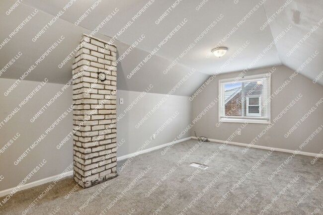 Building Photo - 3 Bedroom Brick Bungalow for Rent in Grand...