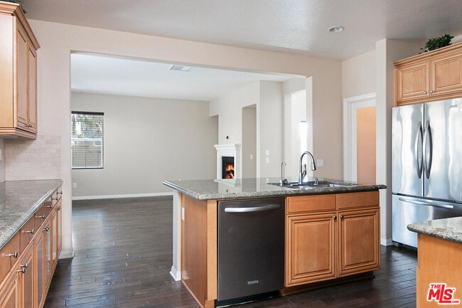 Building Photo - 801 Oceano Dr