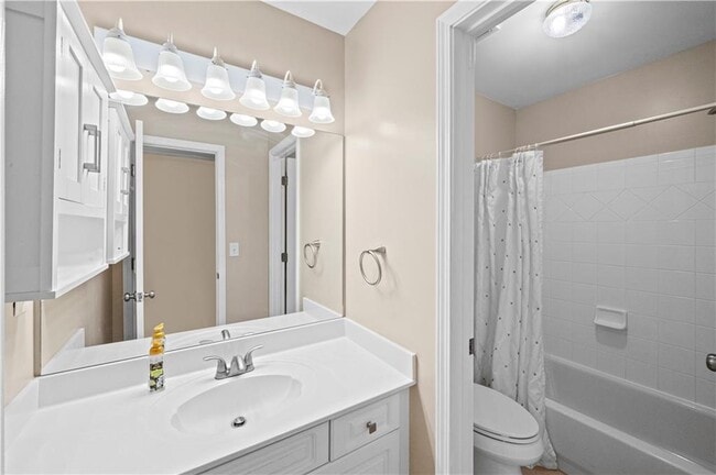 Building Photo - 2239 Snug Harbor NE