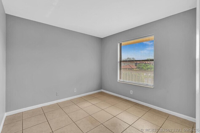 Building Photo - 21904 Lake Forest Cir