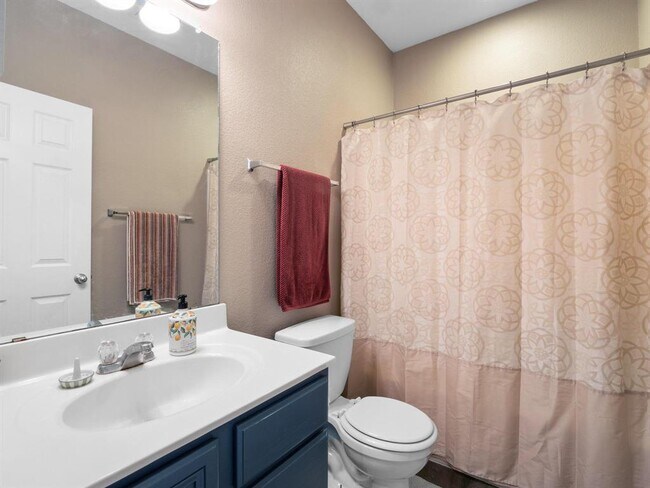 Building Photo - 705 Autumn Sage Way
