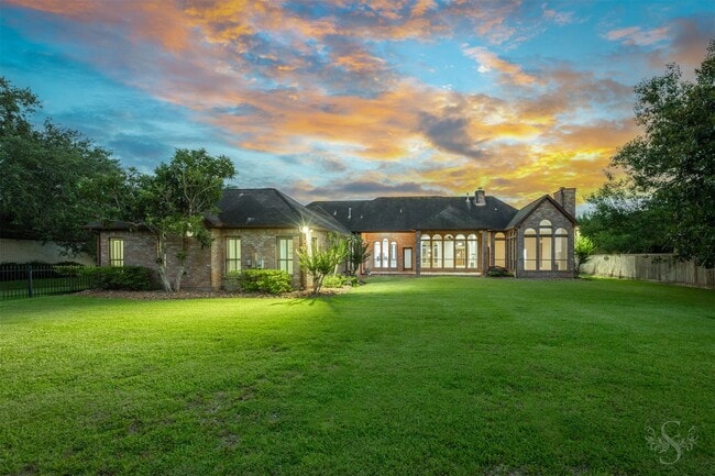 Building Photo - 32810 Waltham Crossing