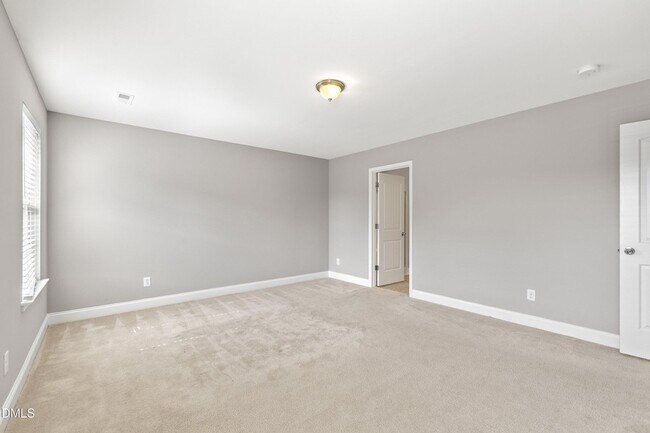Building Photo - 188 Outwater Ridge Dr