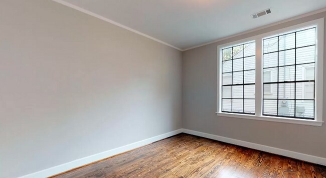 Building Photo - MOVE IN SPECIAL - FIRST MONTH FREE!!!